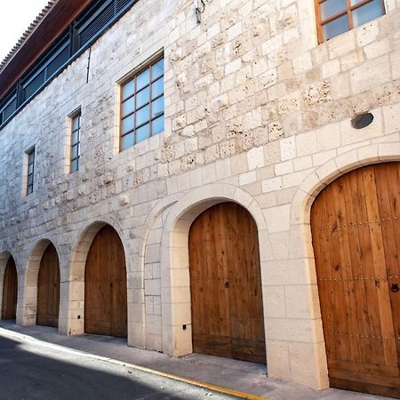 Chambre Orientale Cherazade Maison De L'Eglise นาร์บอนน์ ภายนอก รูปภาพ