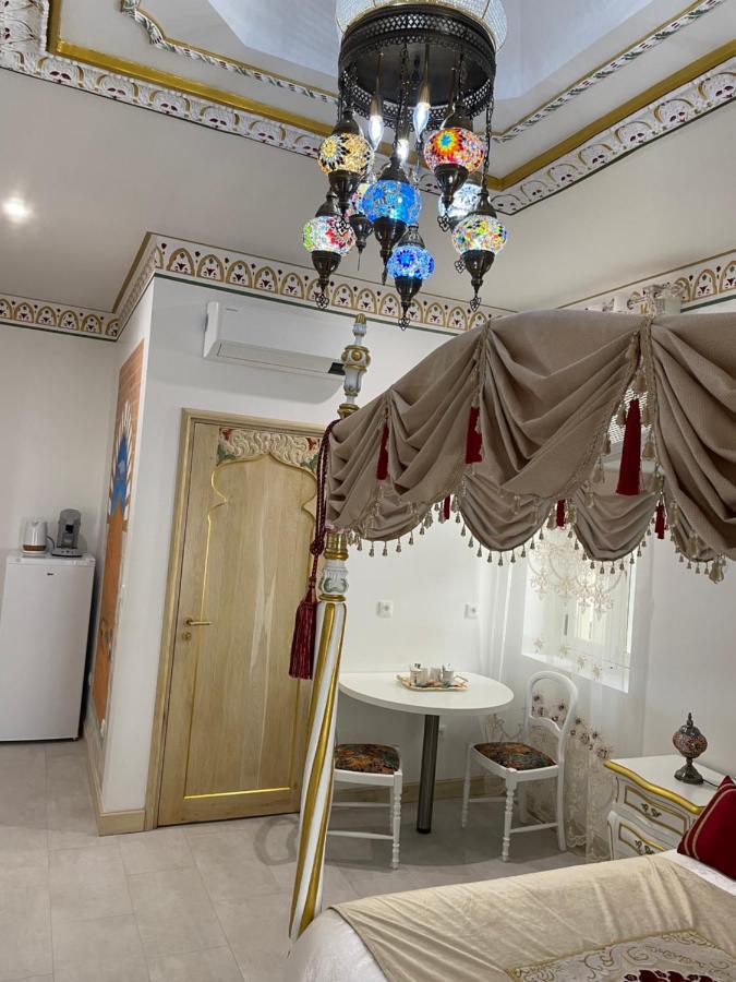 Chambre Orientale Cherazade Maison De L'Eglise นาร์บอนน์ ภายนอก รูปภาพ