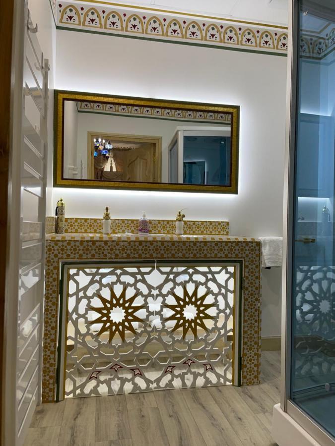 Chambre Orientale Cherazade Maison De L'Eglise นาร์บอนน์ ภายนอก รูปภาพ